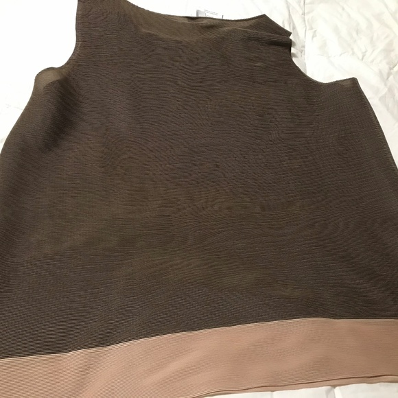 Tunic - Picture 3 of 4